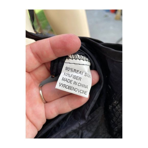 Maxmara Silk Top Black Gold Art Deco Twist Front V Neck - Picture 11 of 12